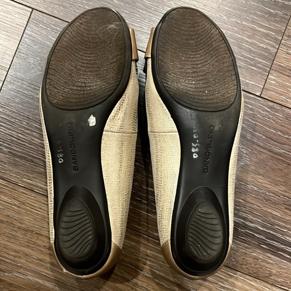 Bandolino Gold flats size 8.5 - Picture 3 of 4